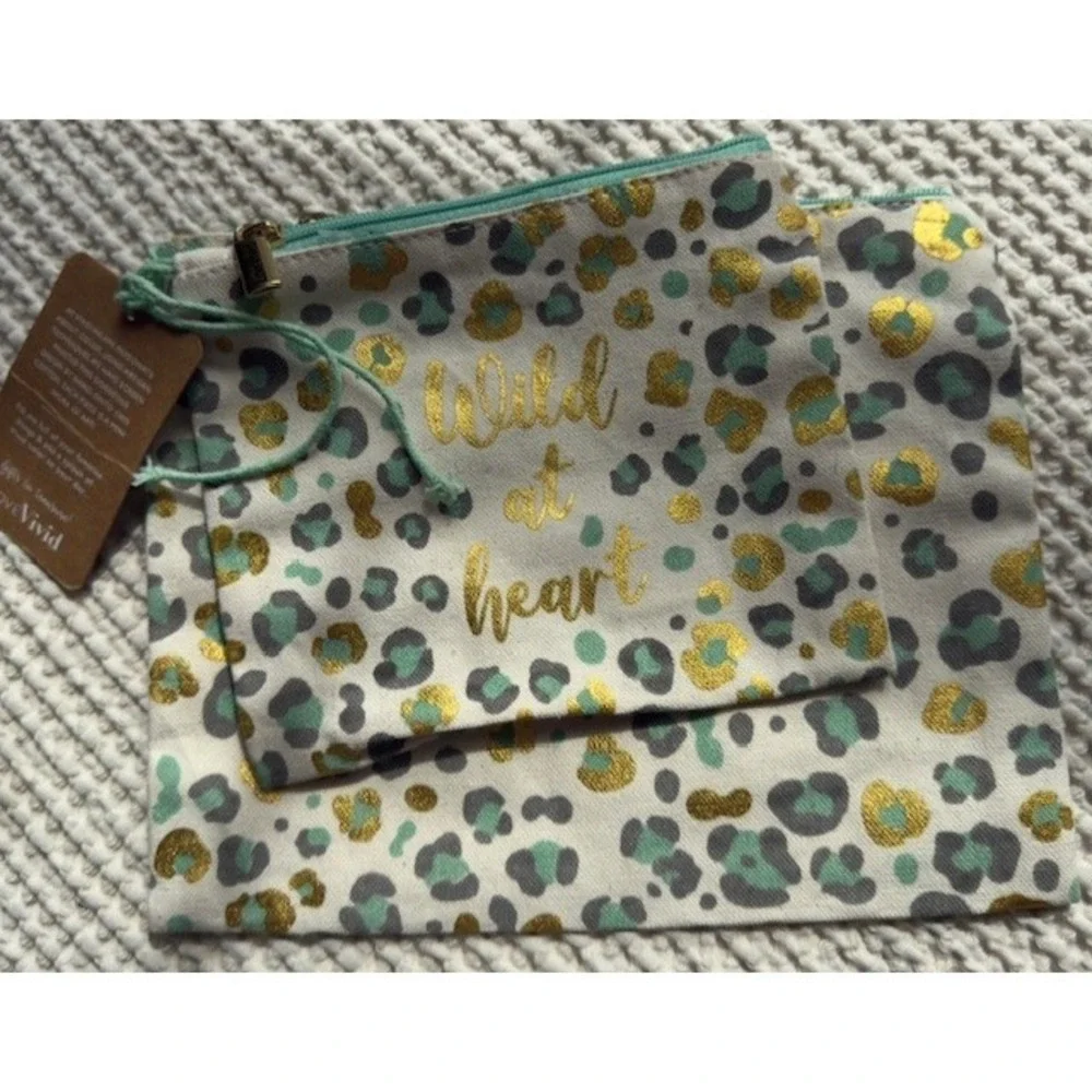 Love‎ Vivid NWT Cosmetics Canvas Bags Leopard Print Aqua Grey Cream